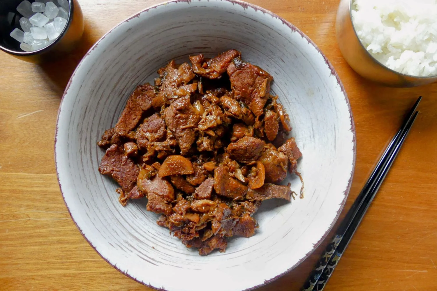 Porc caramélisé Hongshao illustration